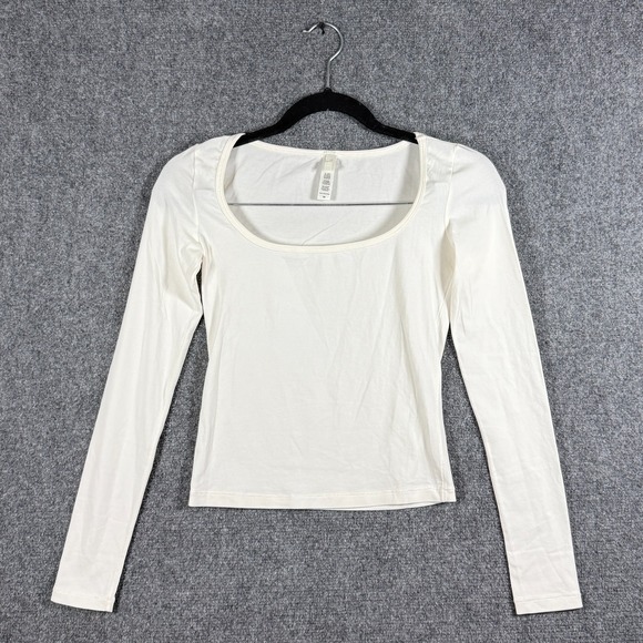SKIMS Tops - SKIMS Cotton Jersey Scoop Neck Long Sleeve Tee Top Marble White Size XS
